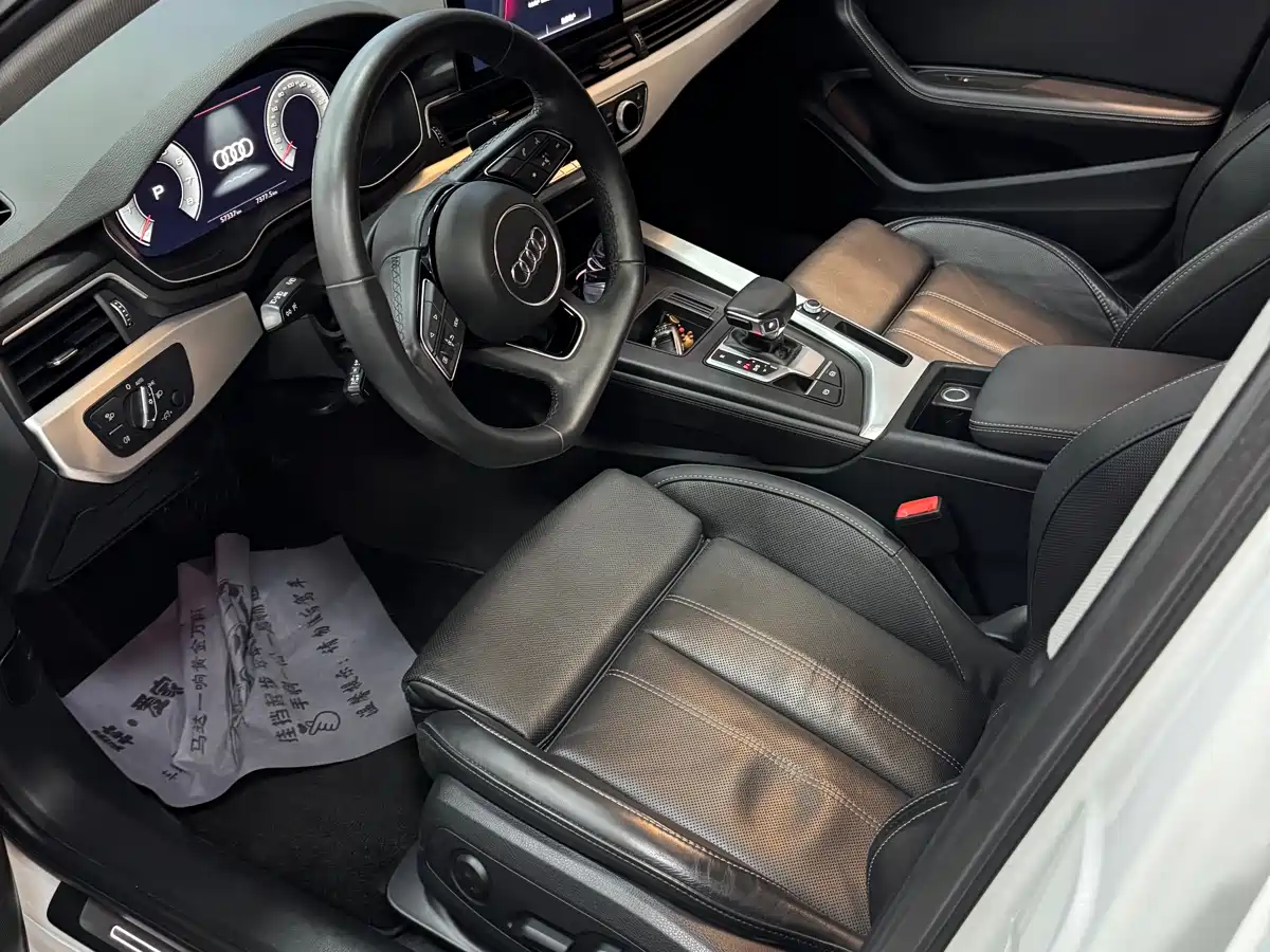 Audi A4L 2022 40 TFSI Luxury Dynamic фото 2
