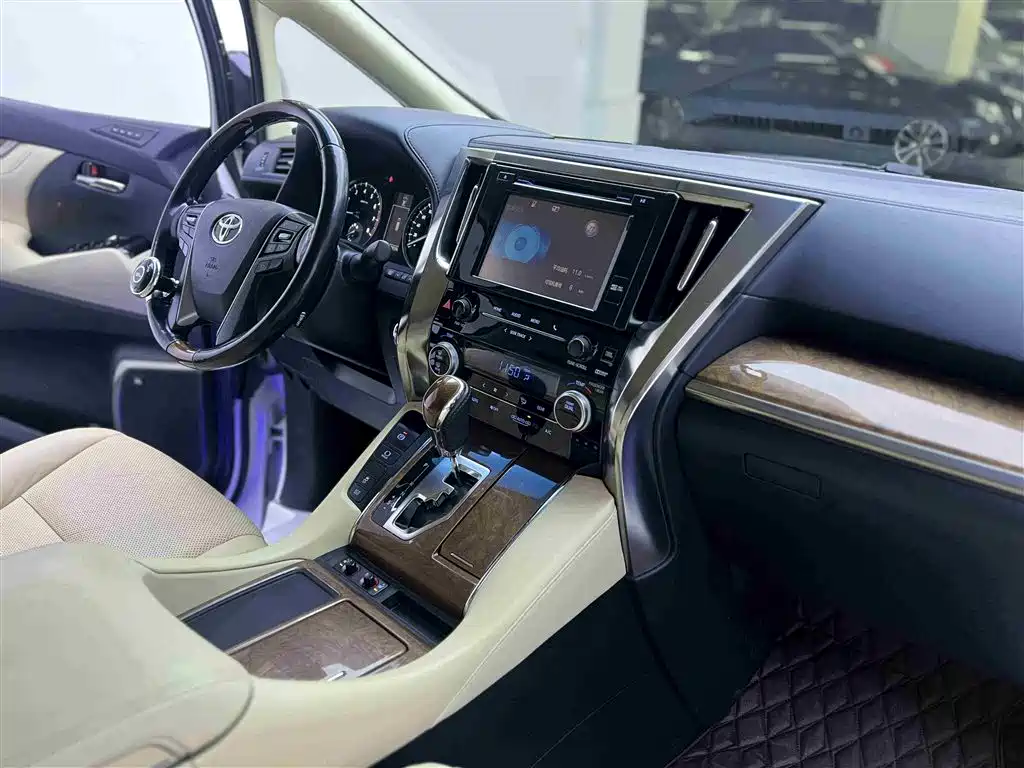 Toyota Alphard 2015 3.5L Premium Edition фото 12