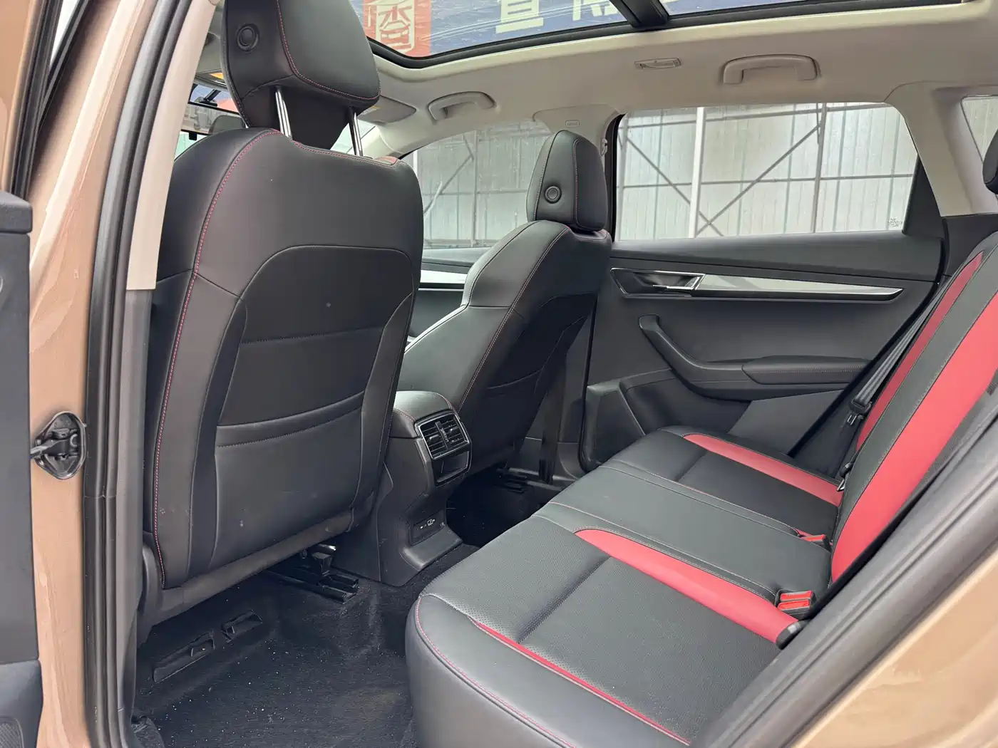 Škoda Karoq 2022 TSI280 Luxury Edition фото 6