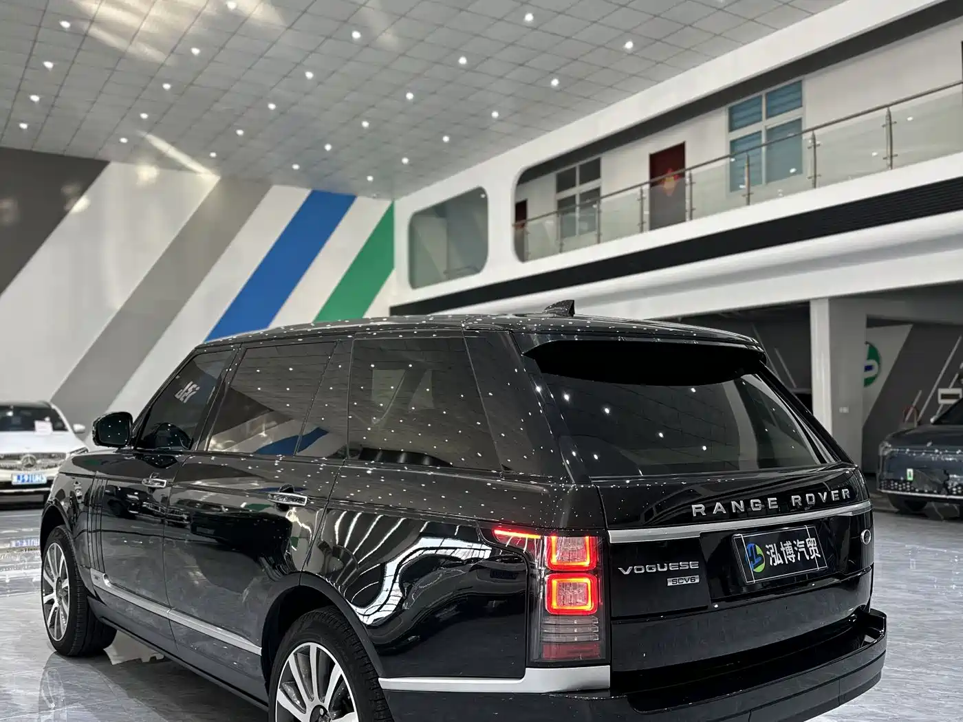 Land Rover Range Rover 2017 3.0 SC V6 Vogue LWB (Long Wheelbase) фото 19