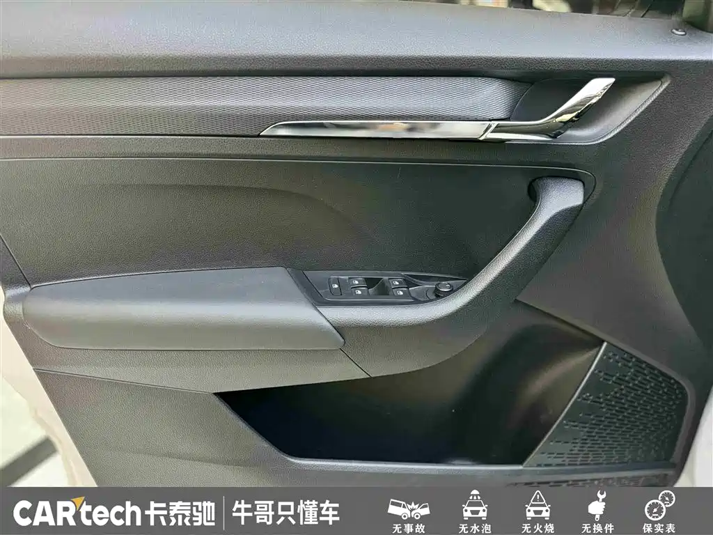 Škoda Kamiq 2021 1.5L Auto Comfort Edition фото 14