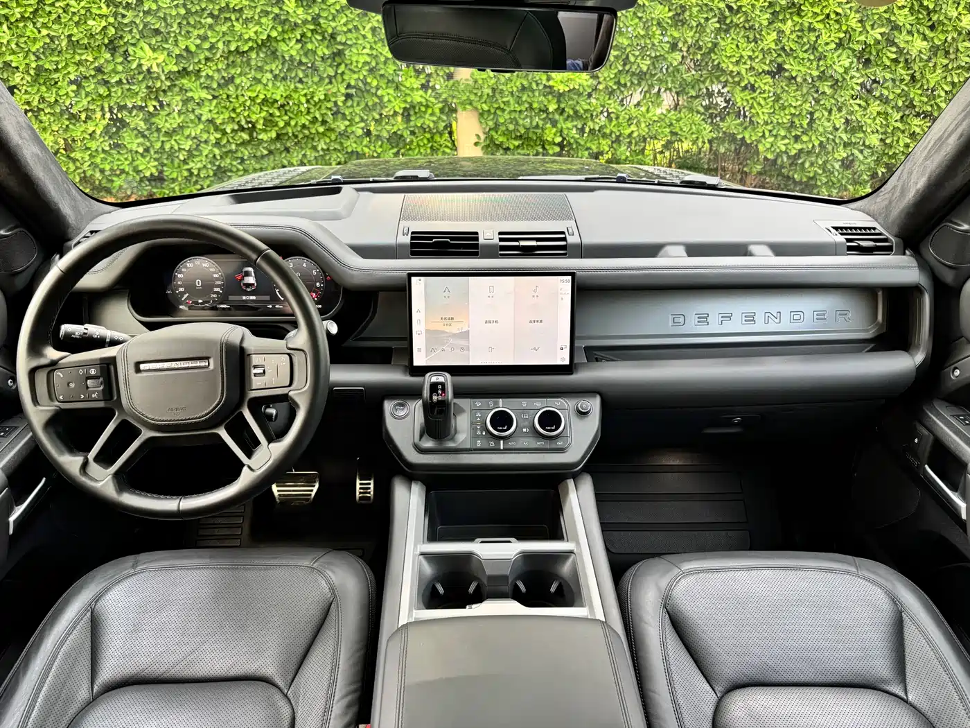 Land Rover Defender 2025 110 3.0T P400 X фото 16