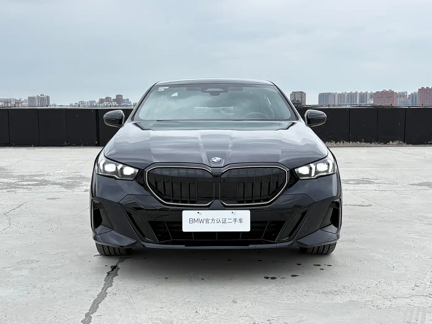 BMW 5 Series 2025 530Li Premium M Sport Package фото 2