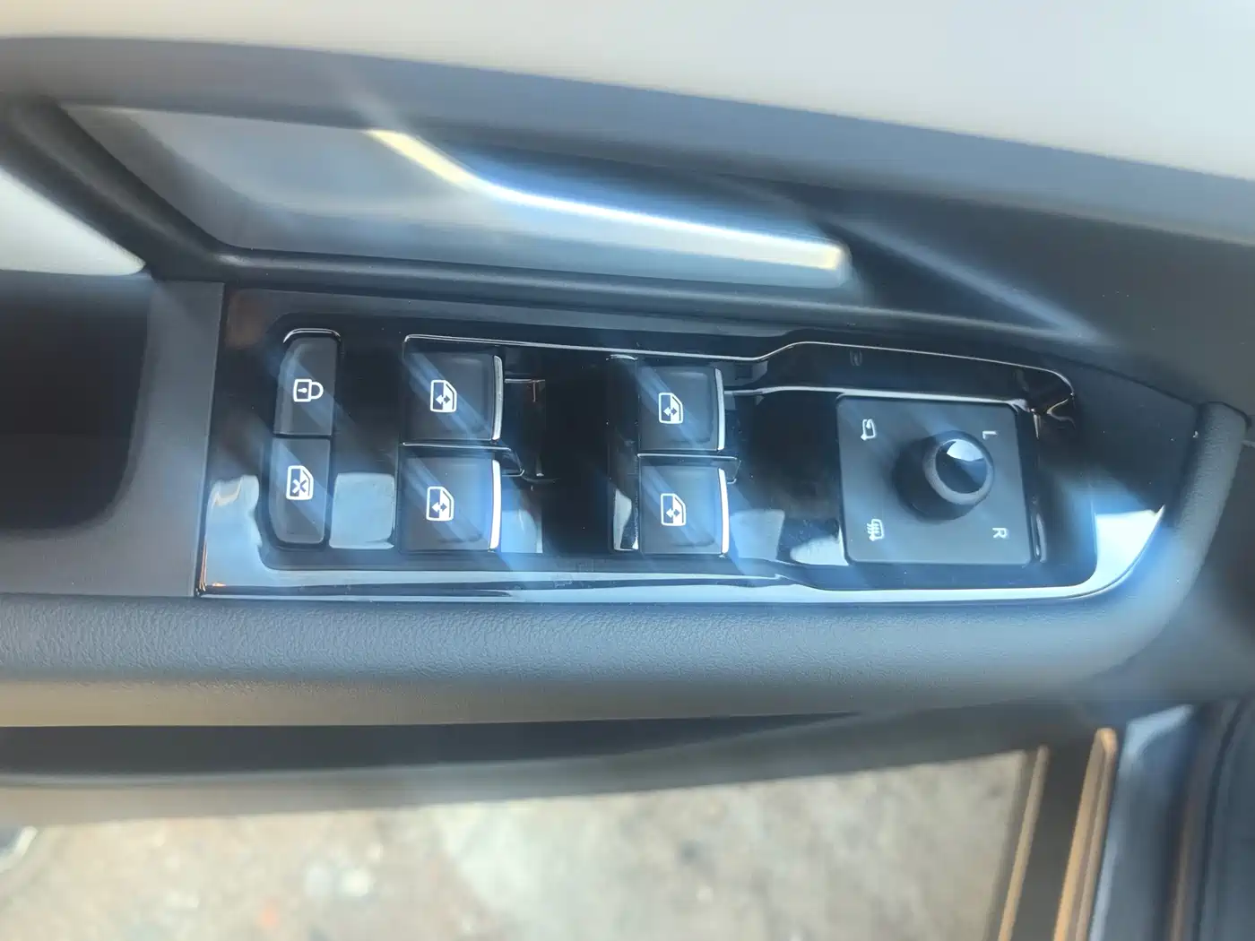 Jetta VS8 2026 2025 Base