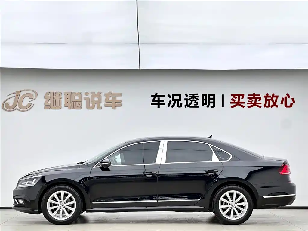 Volkswagen Passat 2017 330TSI DSG Prestige фото 3
