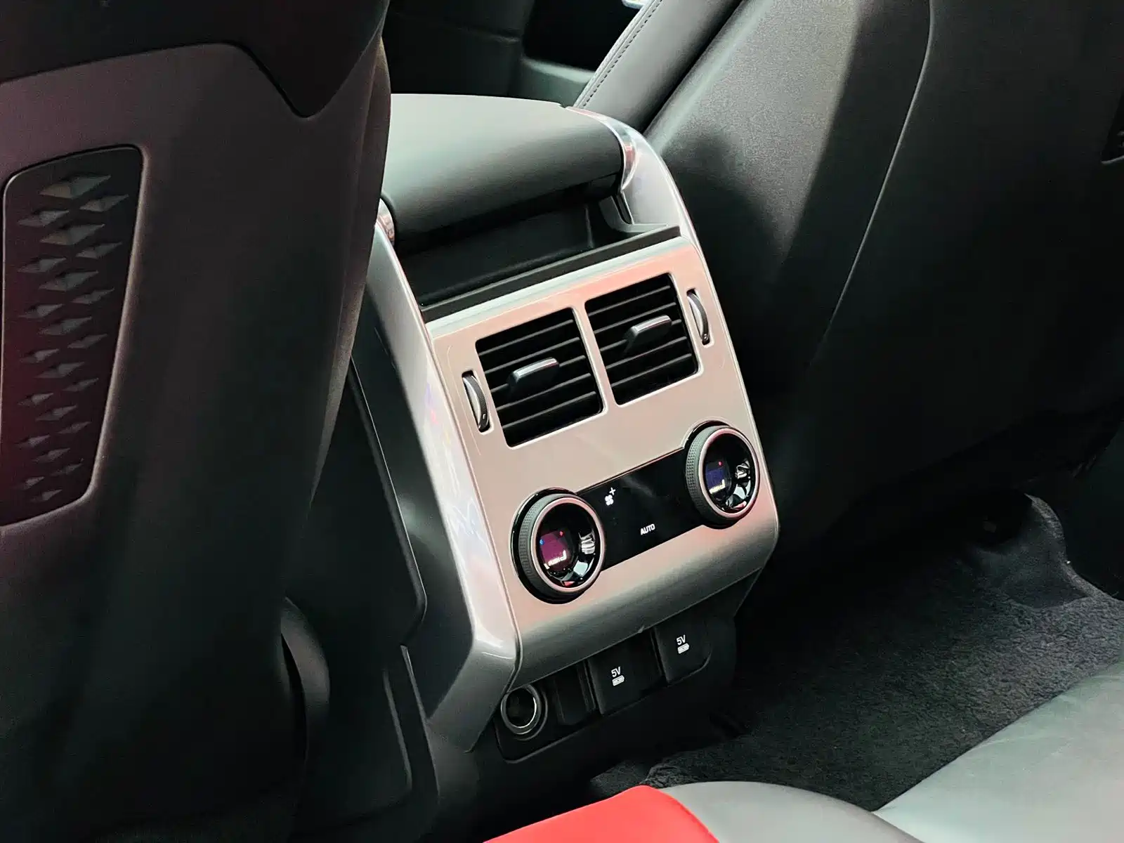 Photo 11 - Land Rover Range Rover Sport