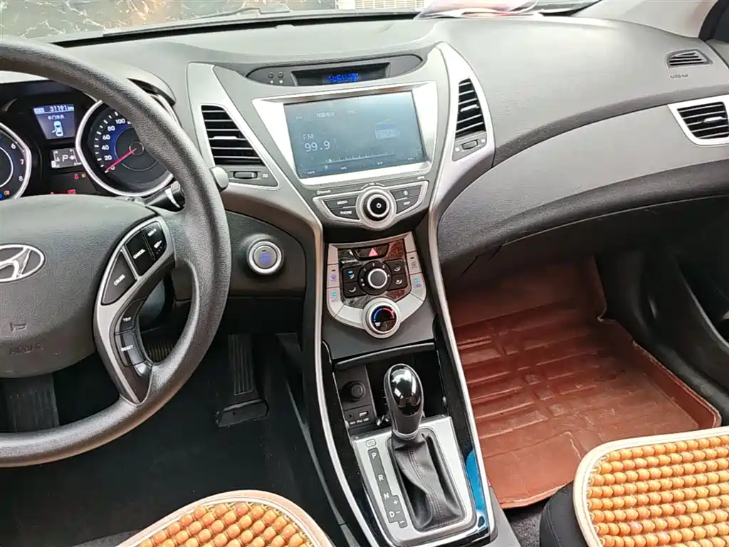 Hyundai Langdong 2016 1.6L Automatic Premium Edition фото 13