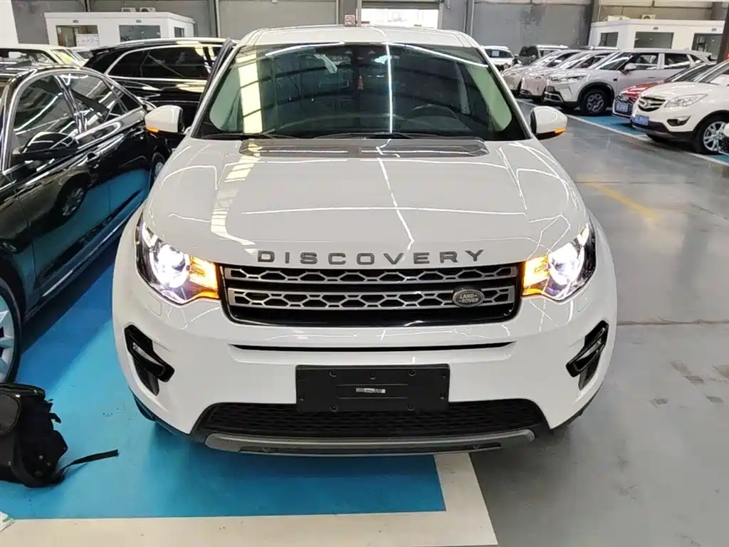 Land Rover Discovery Sport 2018 240PS SE Edition фото 3