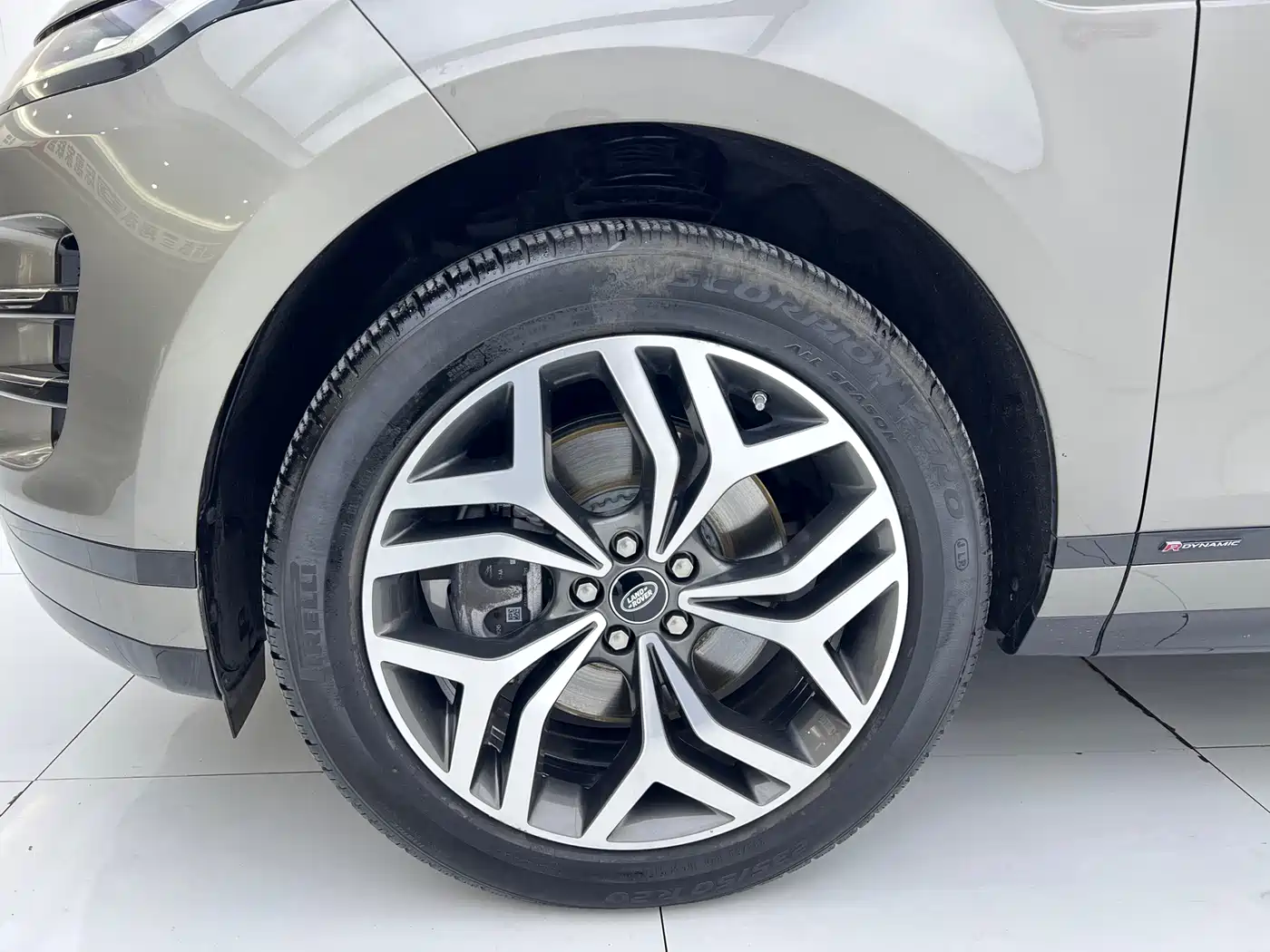 Land Rover Range Rover Evoque 2021 Range Rover Evoque L 249PS R-Dynamic S Performance Edition фото 23