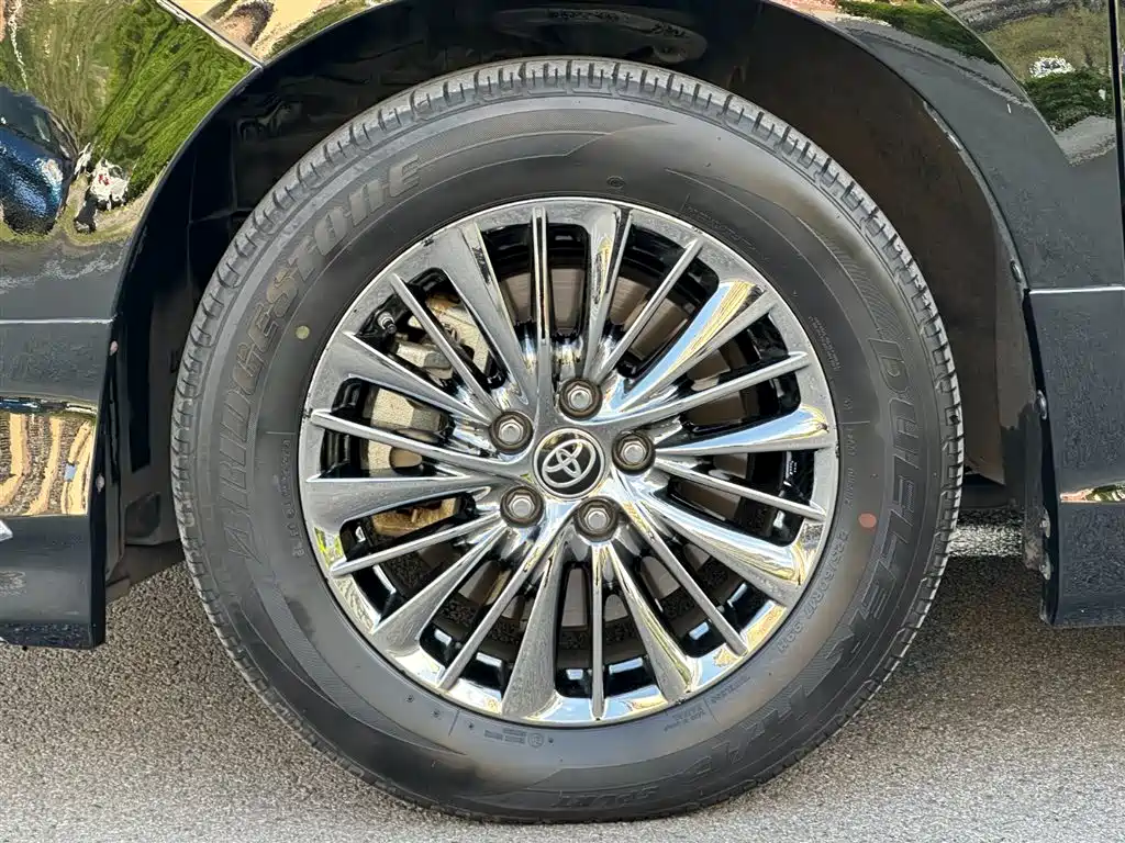Toyota Alphard 2021 Hybrid 2.5L Premium фото 35