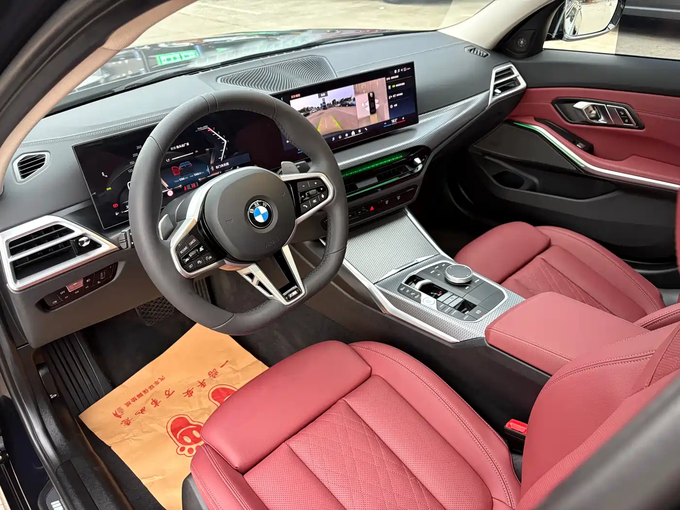 BMW 3 Series 2025 330Li M Sport Night Edition фото 10