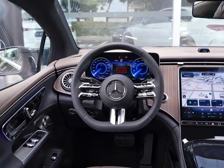 Mercedes-Benz EQE 2025 500 4MATIC Pioneer фото 16