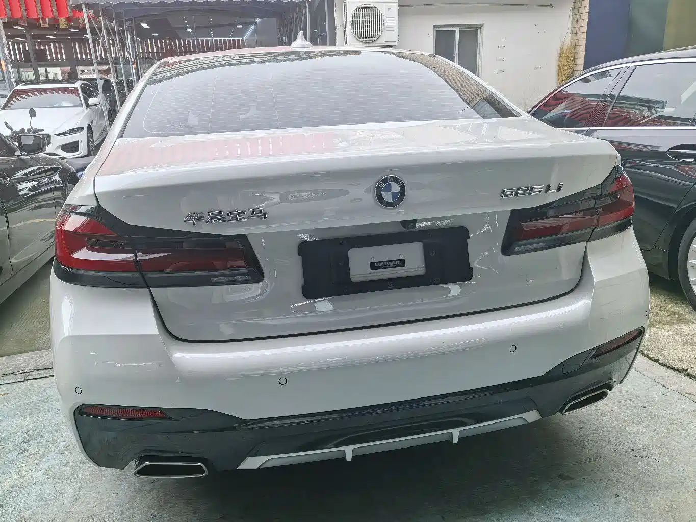 BMW 5 Series 2021 525Li M Sport Package фото 12