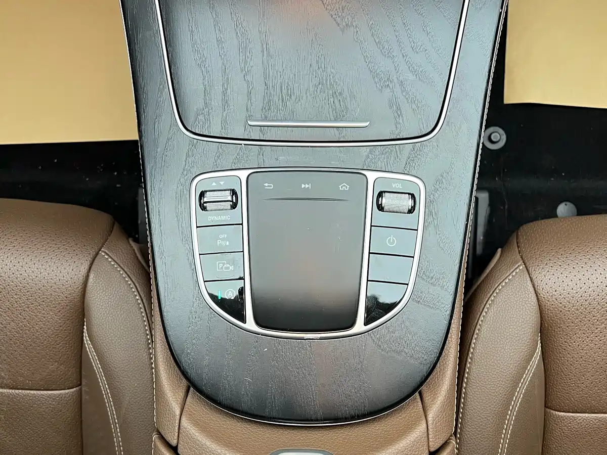 Mercedes-Benz E-Class 2019 E 300 L Sport Fashion фото 25