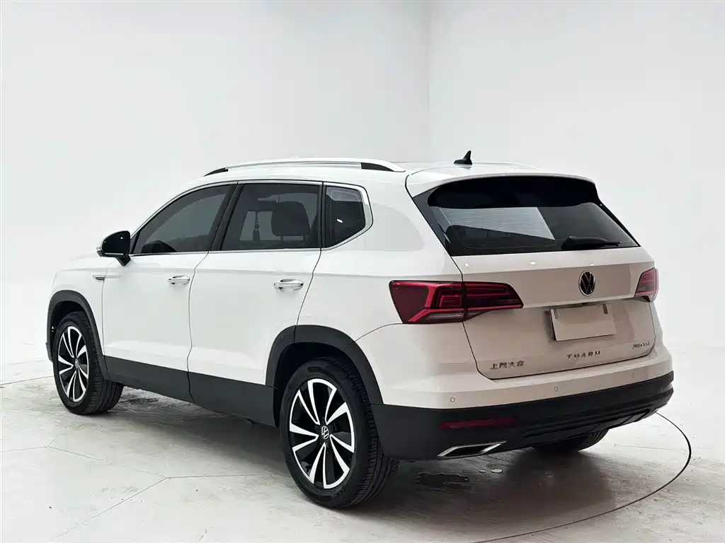 Volkswagen Tharu 2022 280TSI FWD Luxury Edition фото 4