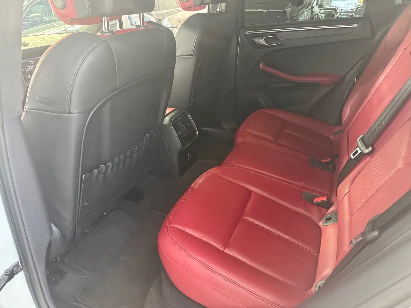 Porsche Macan 2023 Macan 2.0T фото 12