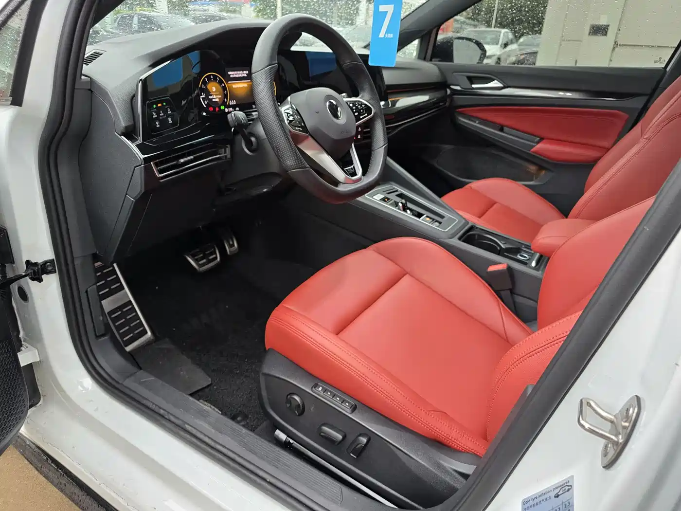 Volkswagen Golf 2023 Facelift 280TSI DSG R-Line Lite фото 9