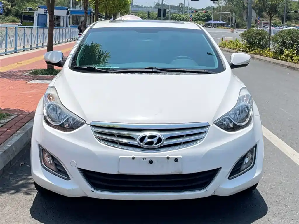 Hyundai Langdong 2013 1.6L Automatic Leading фото 2
