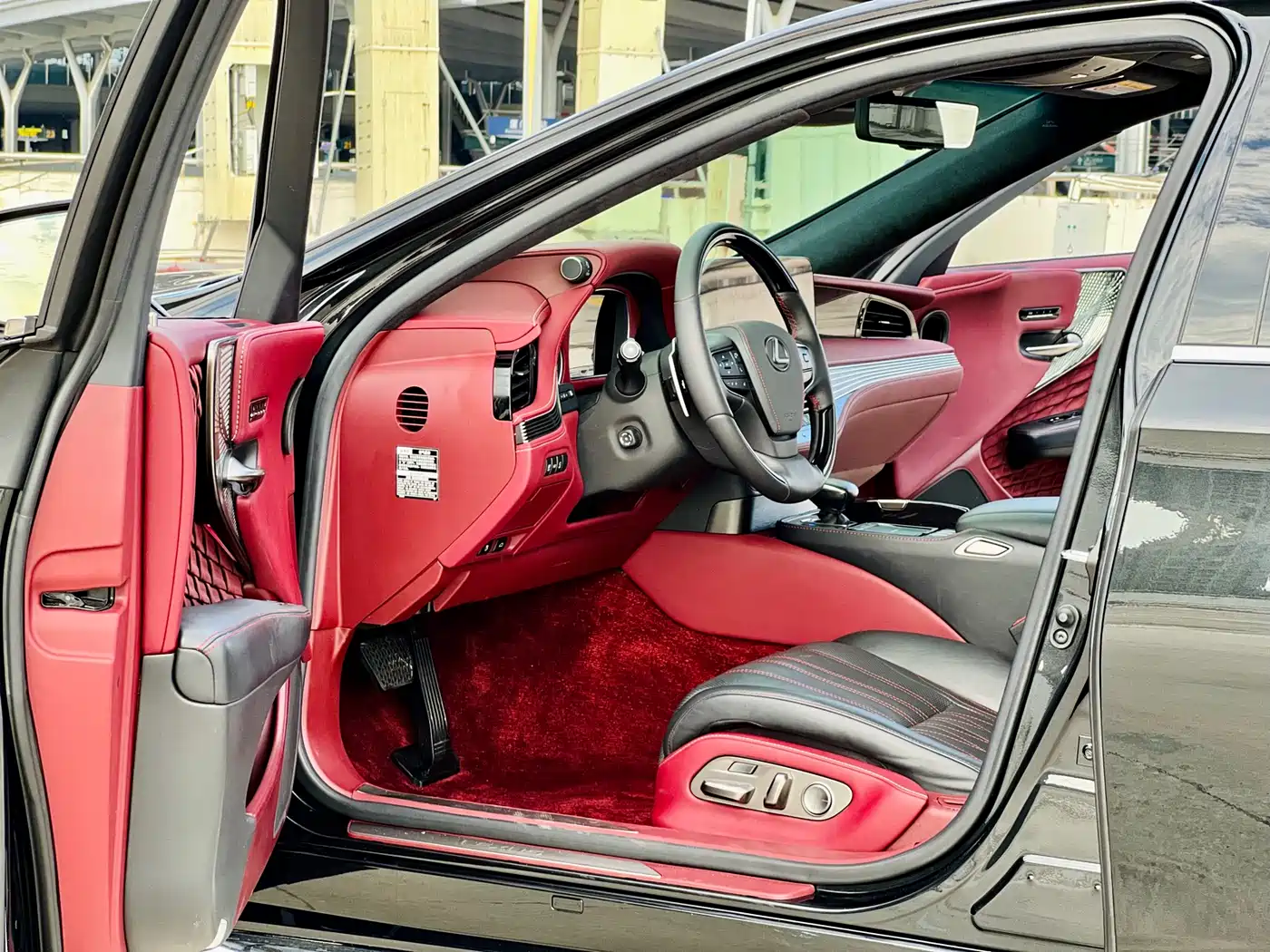 Lexus LS 2021 500h Executive Edition фото 4