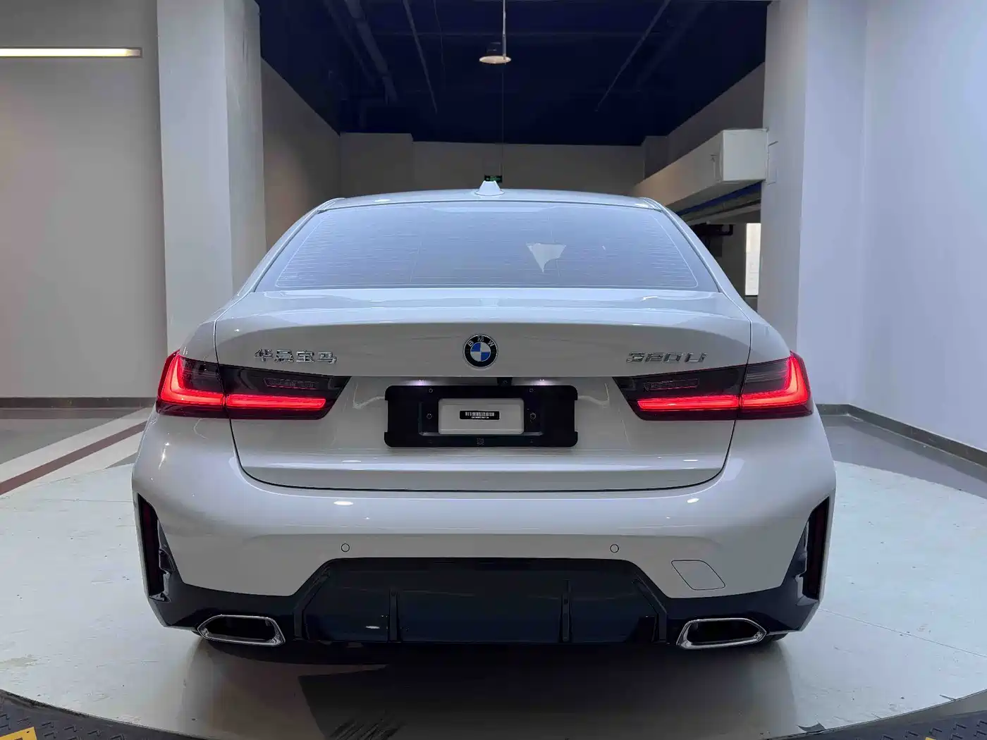 BMW 3-SERIES