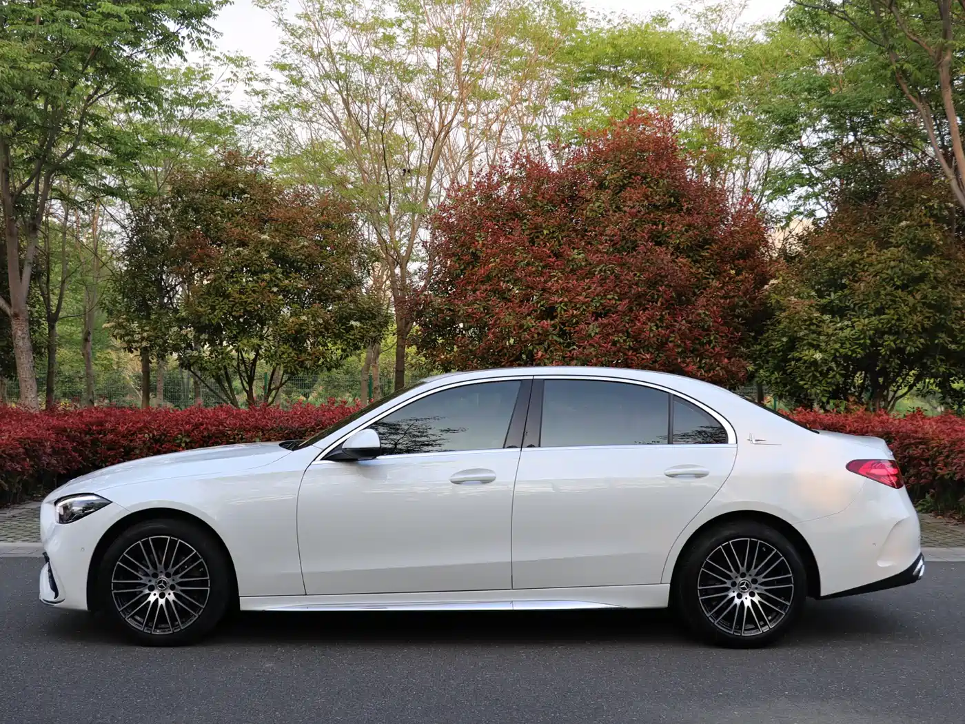 Mercedes-Benz C-Class 2023 Facelift C 200 L Sport Edition фото 3