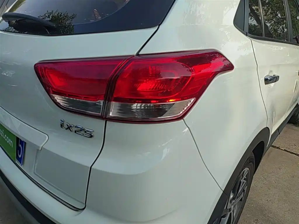 Hyundai Beijing Hyundai ix25 2017 1.6L Automatic Smart Edition фото 8