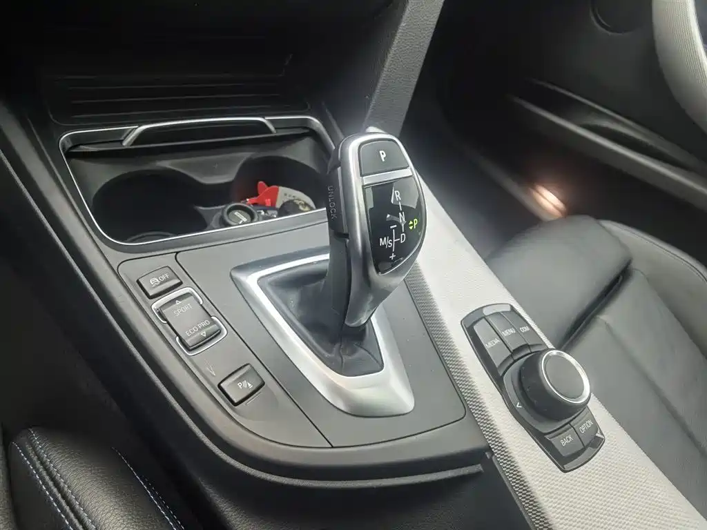 BMW 3 Series 2018 320i M Sport Package фото 13