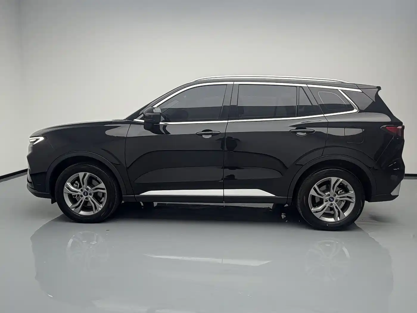 FORD LING RUI