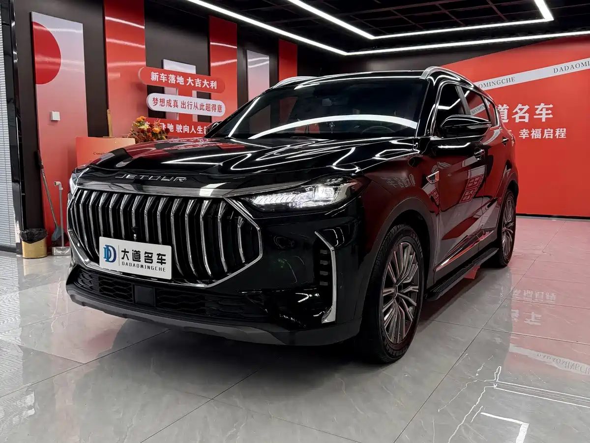 Jetour X70 PLUS 2023 1.5T DCT Warrior PLUS 7-seater