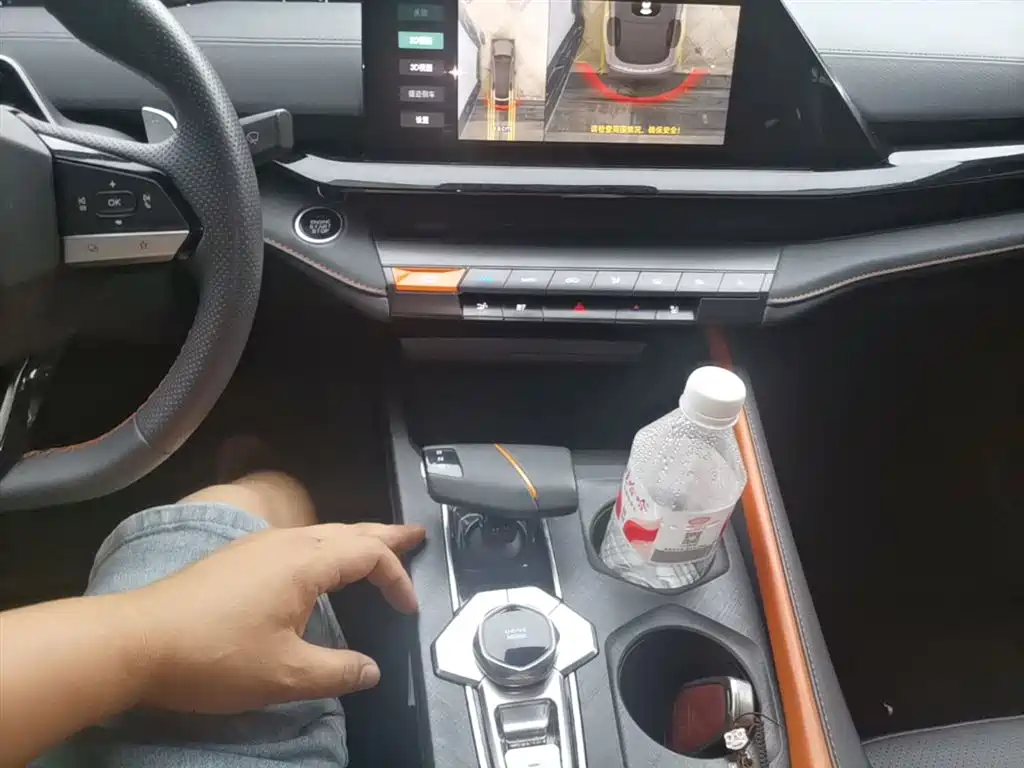 CHANGAN UNI-V