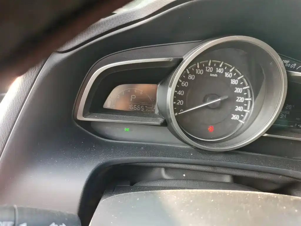 Фото 5 - Mazda CX-4