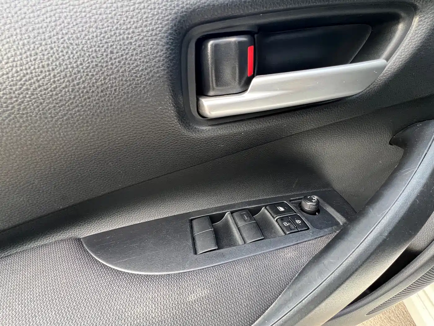Toyota Corolla 2023 1.2T Pioneer Edition фото 13