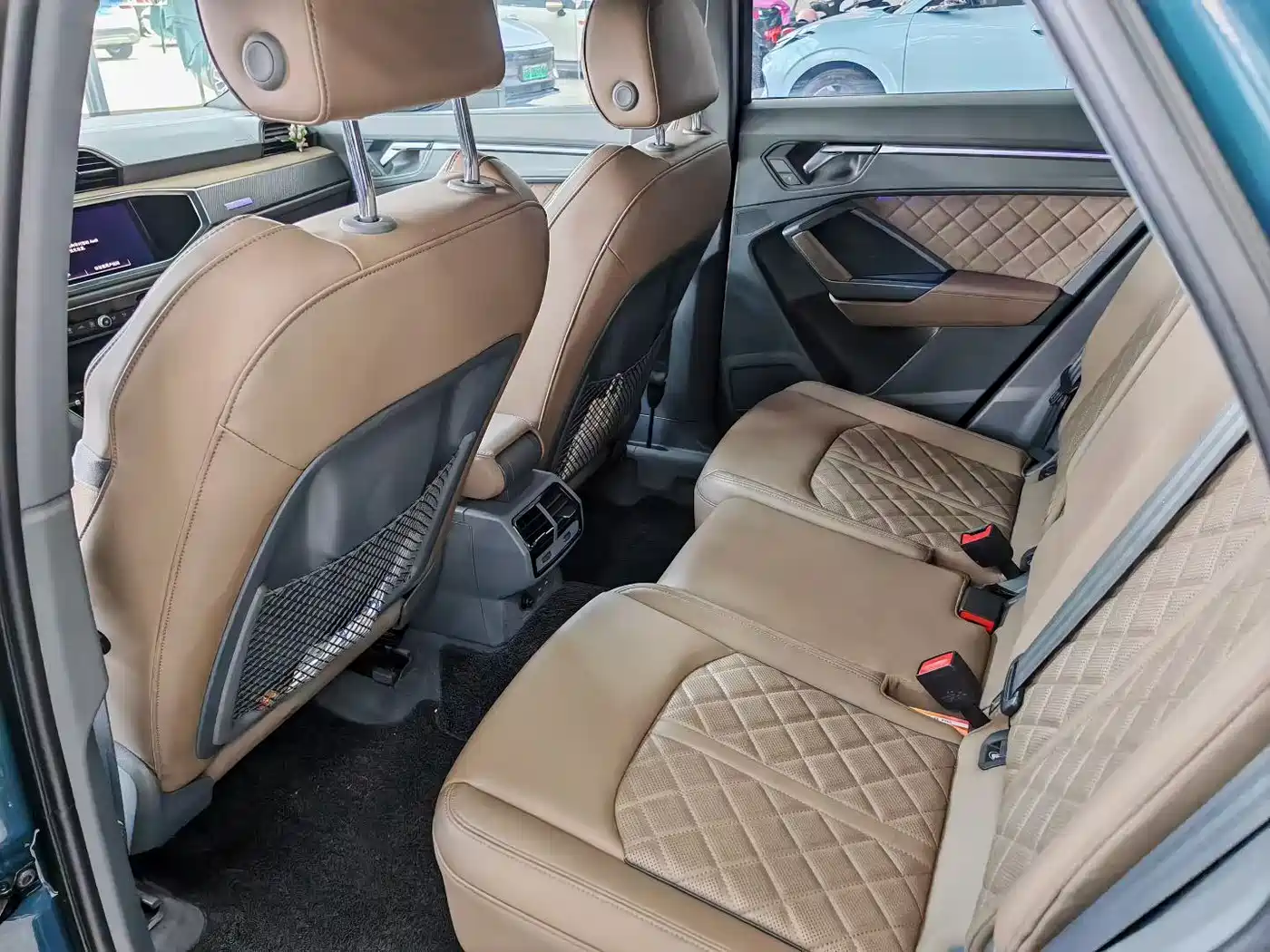 Audi Q3 Sportback 2023 Facelift 40 TFSI Fashion фото 3