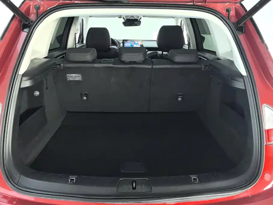 Фото 4 - Baojun RS-5