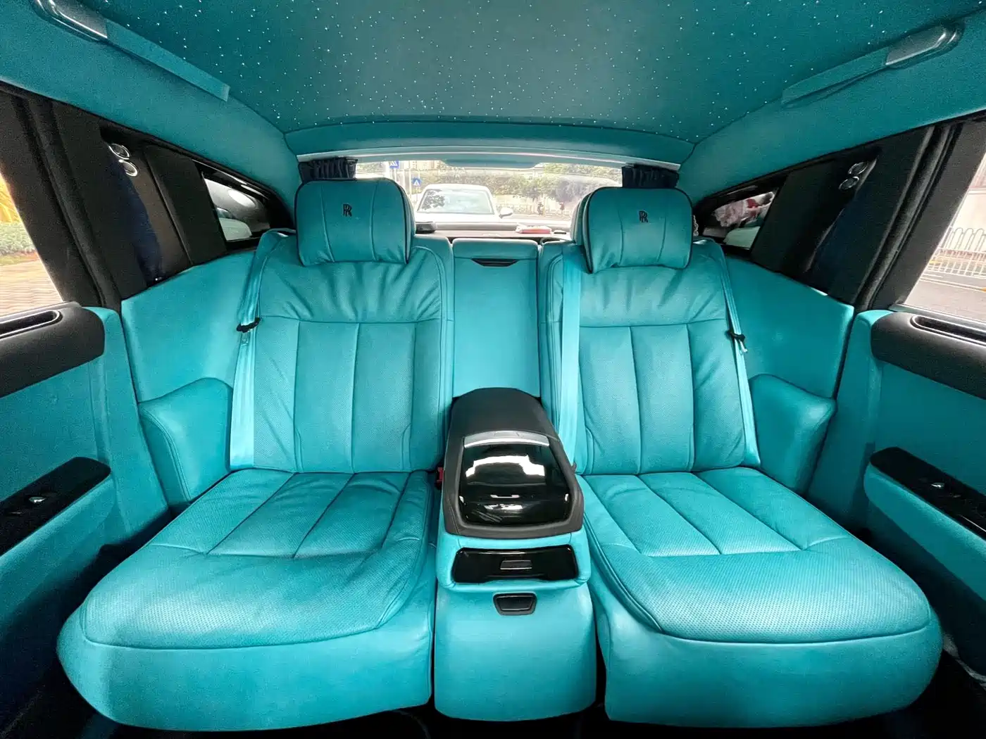 Rolls-Royce Phantom 2006 6.7L Extended Wheelbase EWB фото 9