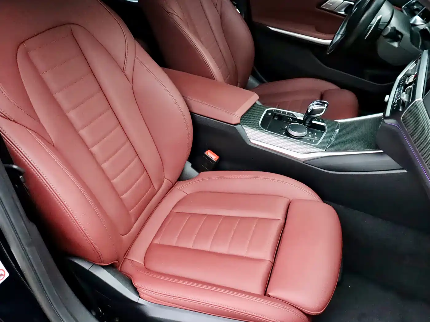 BMW 3 Series 2021 325i M Sport Night Edition фото 14