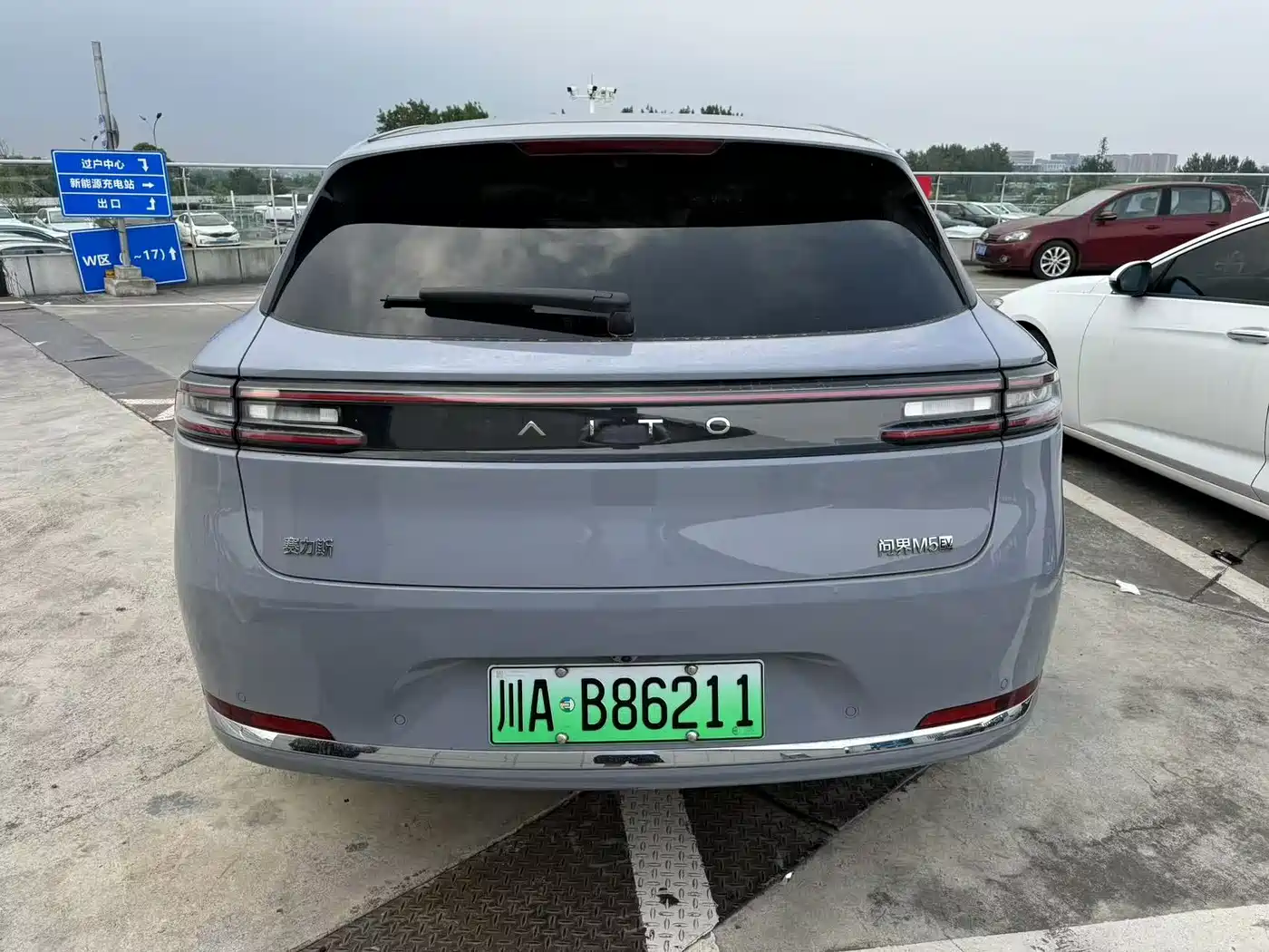 AITO Wenjie AITO M5 2025 Pure Electric Ultra RWD фото 8