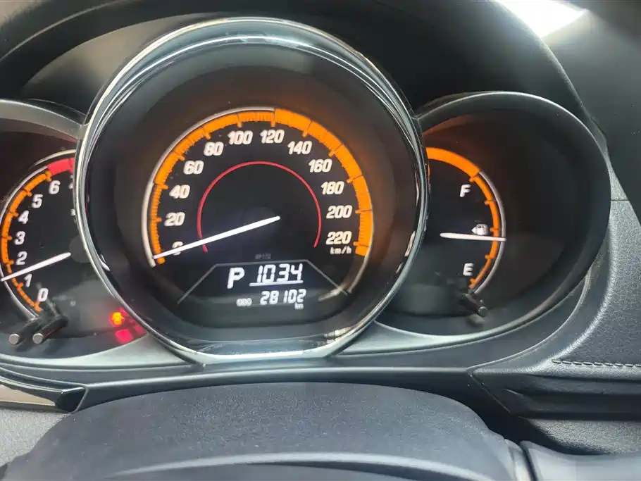 TOYOTA YARIS L ZHIXUAN