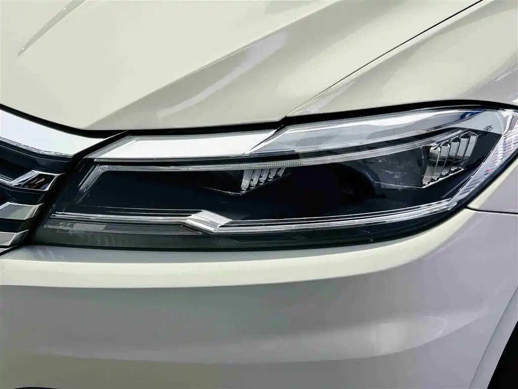 Volkswagen Lavida 2022 1.5L Auto Vision Edition фото 11