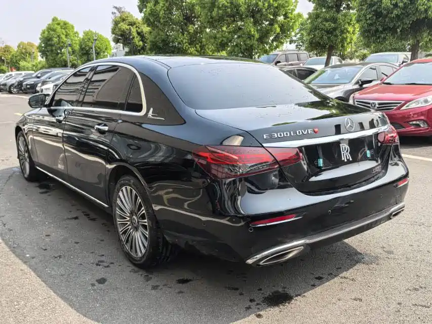 Mercedes-Benz E-Class 2017 E 300 L Luxury фото 7