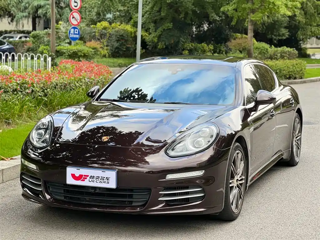 Porsche Panamera 2014 Panamera 4 Executive 3.0T