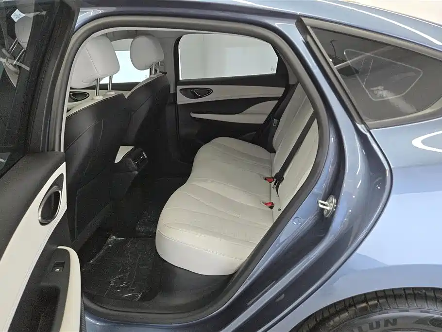 BYD Hai Bao 05 DM-i 2025 DM-i Smart Drive Edition 55KM Luxury фото 11