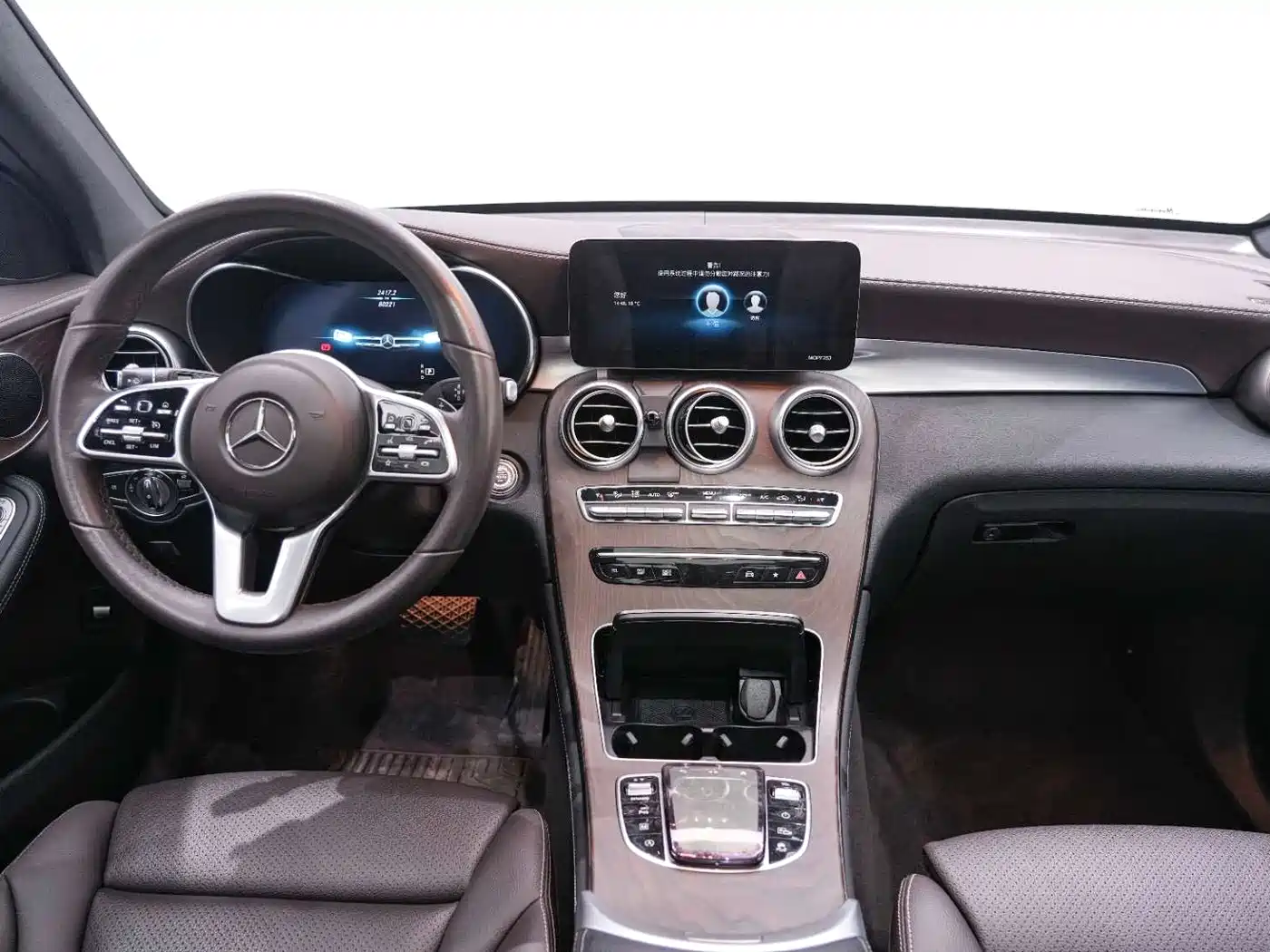 Mercedes-Benz GLC 2021 GLC 260 L 4MATIC Luxury фото 16