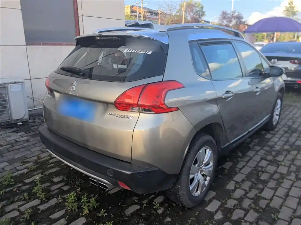 Peugeot 2008 2016 230THP Automatic Fashion фото 7