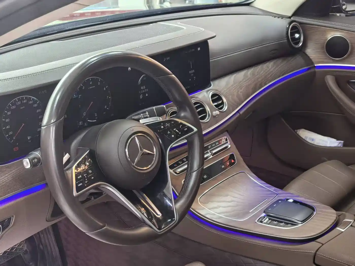 Mercedes-Benz E-Class 2023 E 260 L 4MATIC фото 10