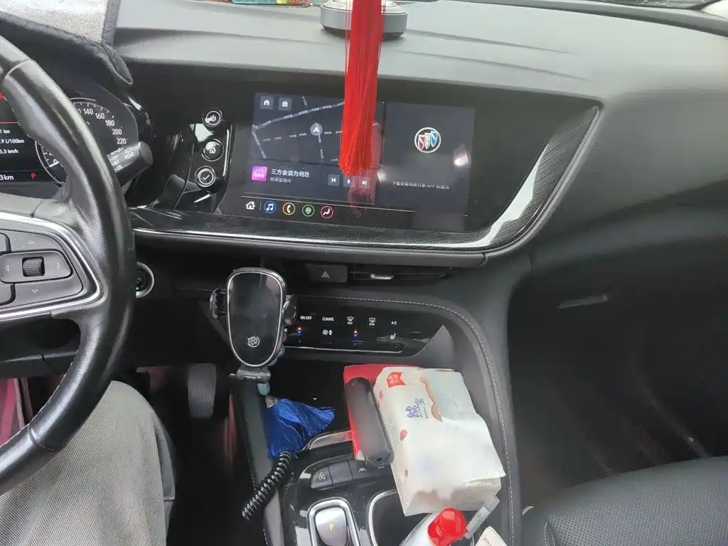 Фото 6 - Buick Envision Plus