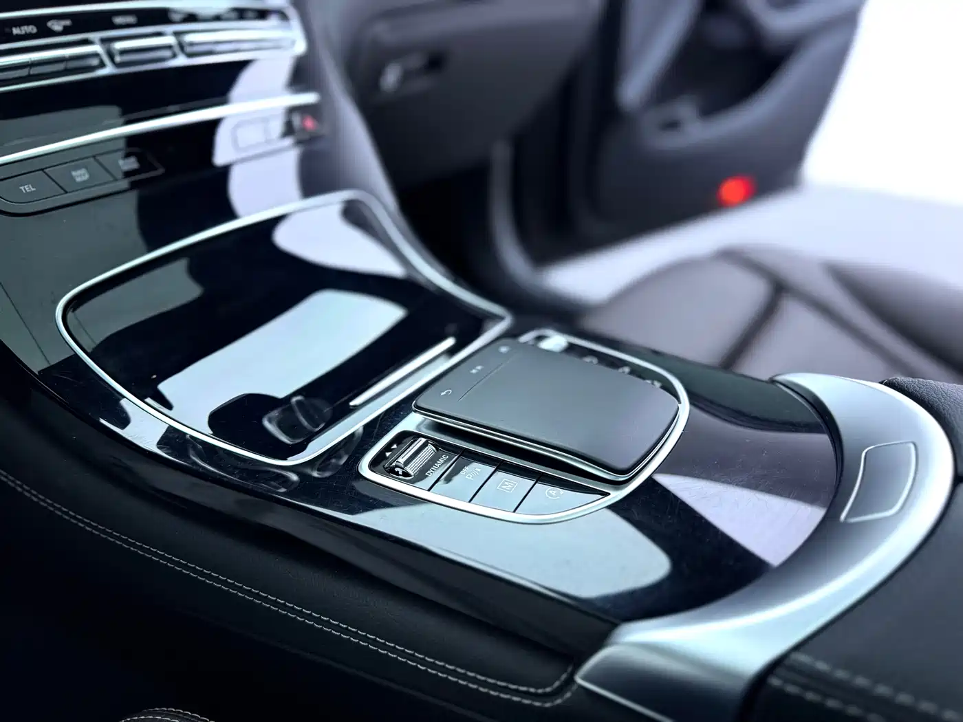 Mercedes-Benz GLC 2020 Facelift GLC 260 L 4MATIC Dynamic фото 24