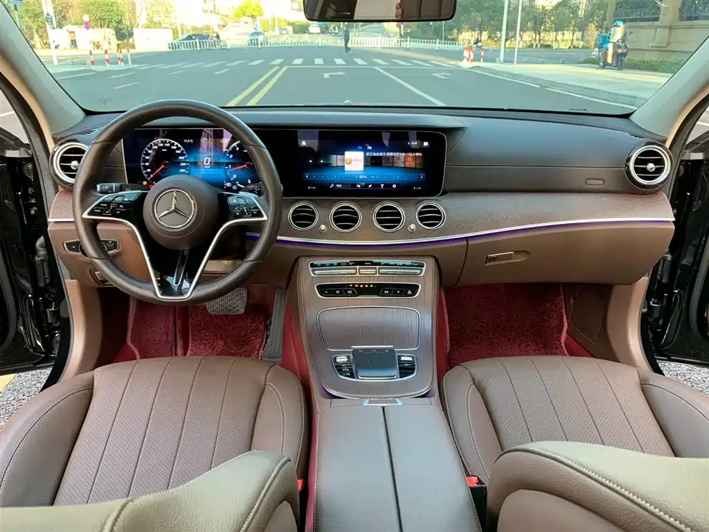Mercedes-Benz E-Class 2023 E 300 L Fashion фото 10