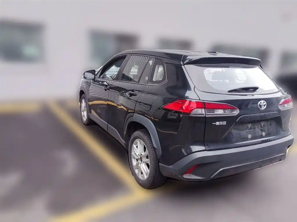 Toyota Corolla Cross 2023 2.0L Elite Edition фото 9