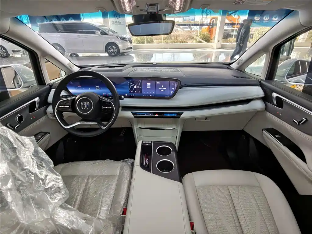 BUICK GL8 NEW ENERGY